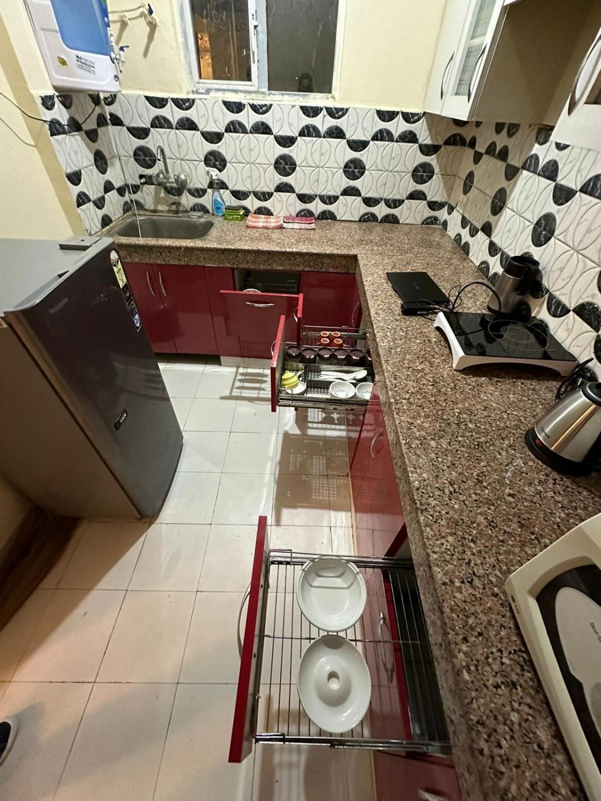 Royal Ambience Apartment Газиабад Екстериор снимка